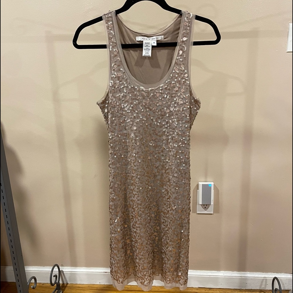 Max Studio dress size M.